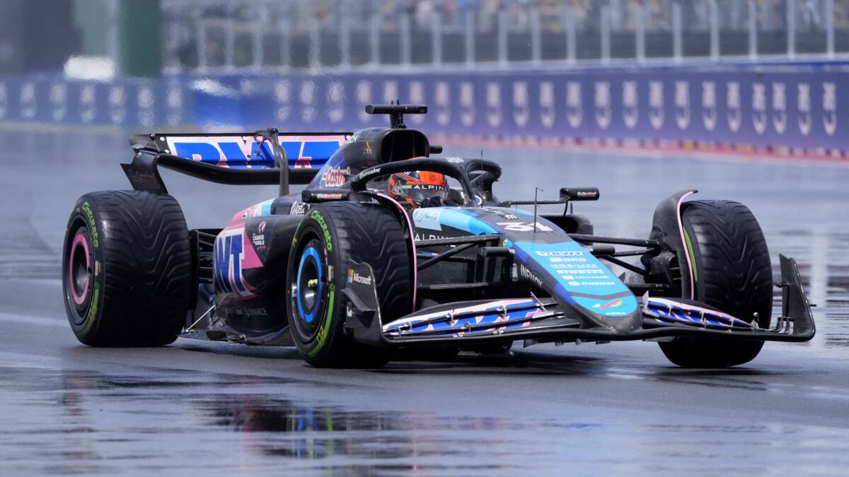 Esteban Ocon de Alpine en acción durante la carrera. Foto: Reuters.
