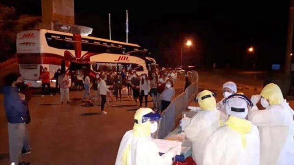 Varados por coronavirus en Paso de los Libres, coronavirus en Argentina, Foto Chaco Día por Día