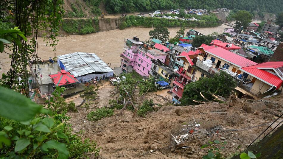 Alud en la India. Foto: Reuters.