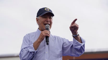 Joe Biden acusó a Trump de destruir el empleo en Estados Unidos. Foto: Reuters.