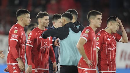 Cuatro jugadores de Huracán fueron separados del plantel profesional. Foto: Télam.