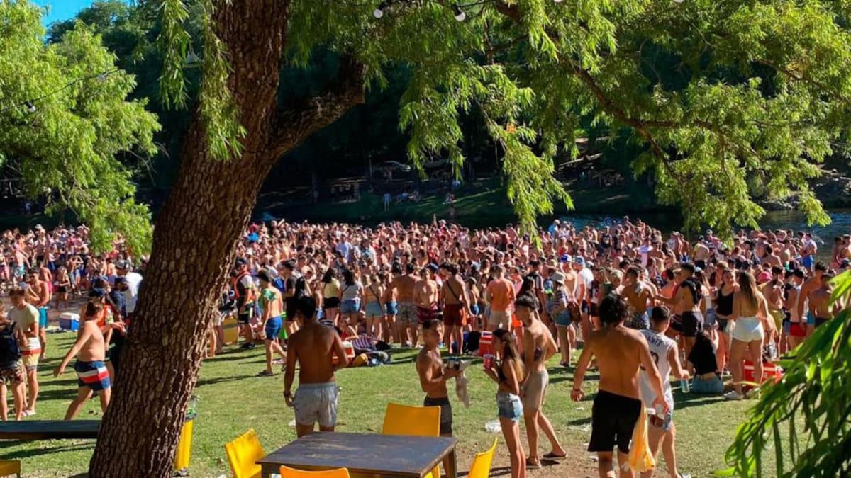 Descontrol en playa de Santa Rosa de Calamuchita, Córdoba