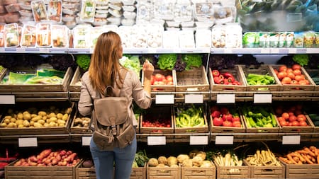 Vacaciones en Brasil sin gastar de más: cuánto sale comprar en los grandes supermercados