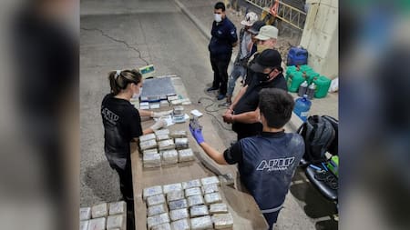 Duro golpe al narcotráfico, Aduana secuestró 31 kg. de pasta base