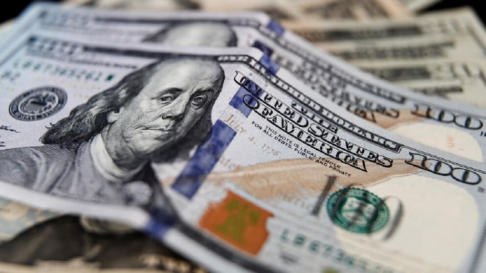 El dólar rompió la barrera de los $1.400.