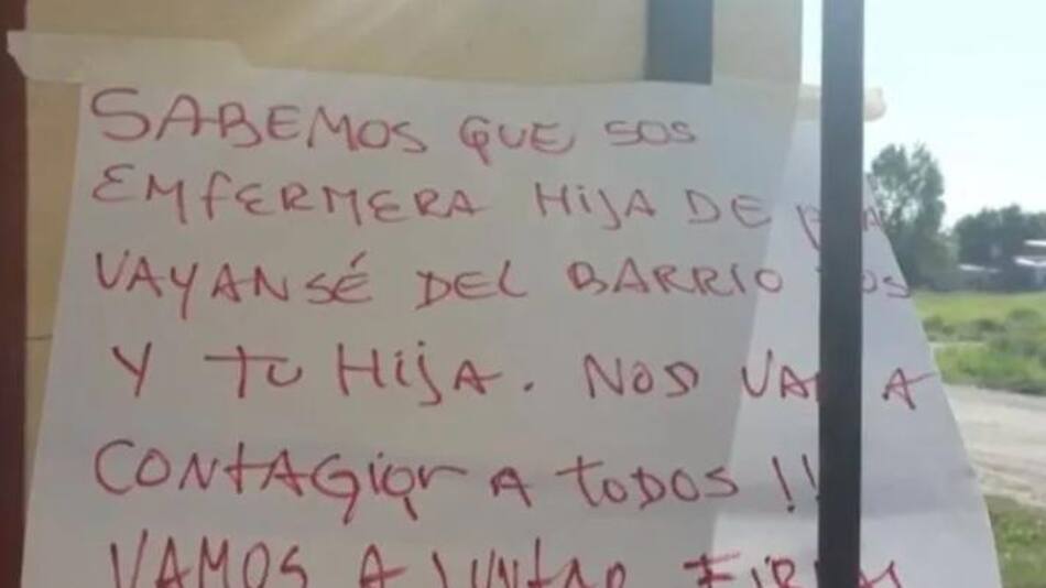 Amenaza a enfermera por parte de vecinos ante coronavirus