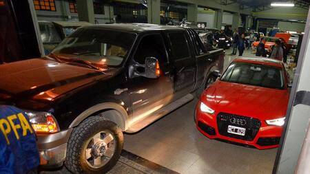 Remate - autos de Lázaro Báez