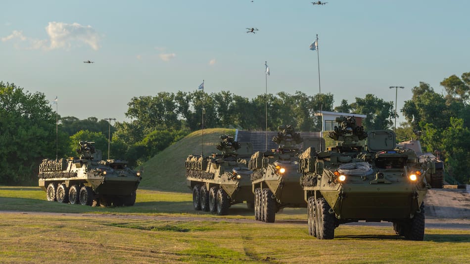 Ceremonia de entrega de los nuevos Vehículos de Combate Blindados a Rueda 8x8 “Stryker”.