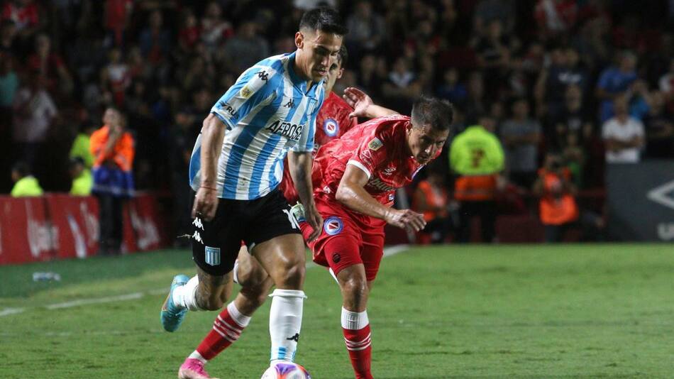 Argentinos Juniors y Racing Club. Foto: NA.
