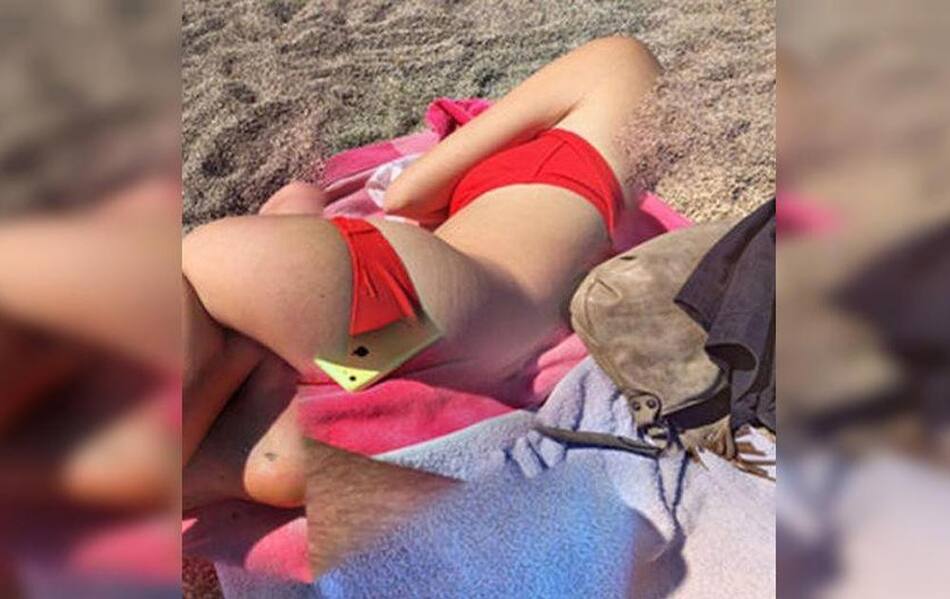 Google Maps - Mujer en la playa