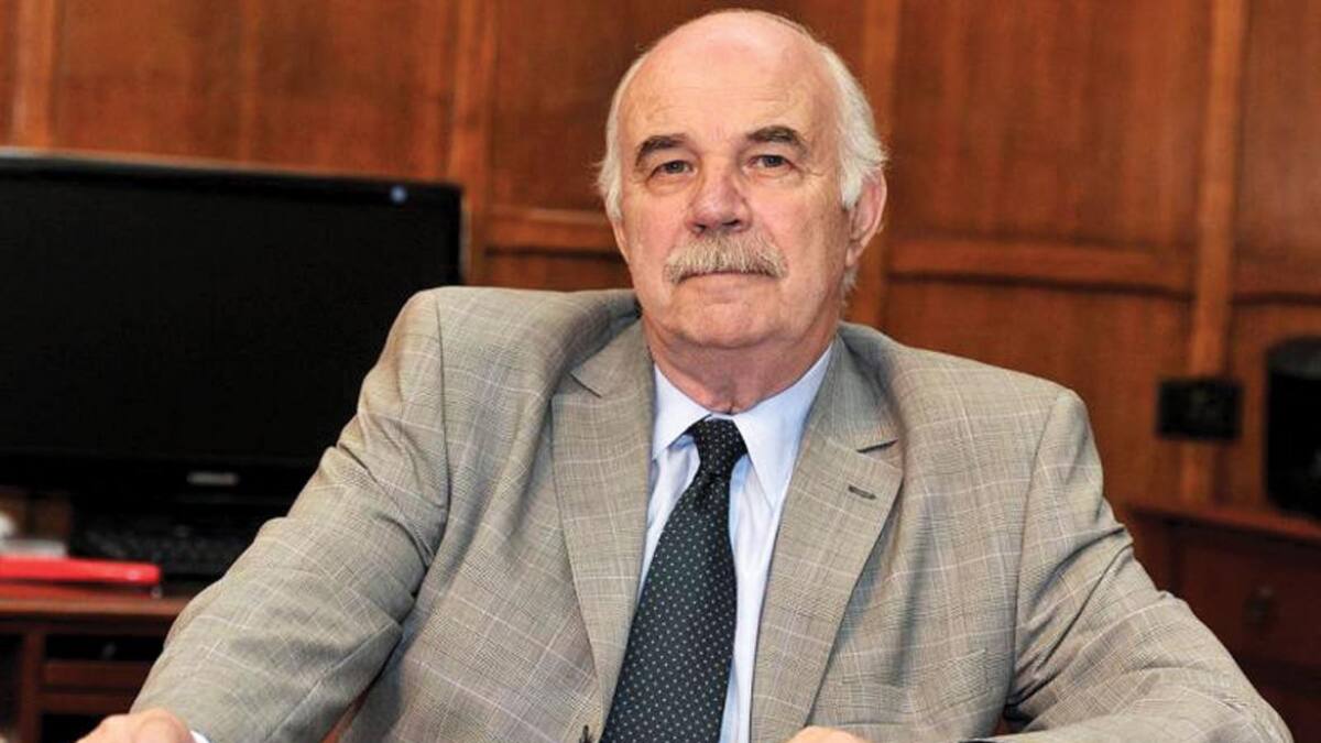 Carlos Casamiquela