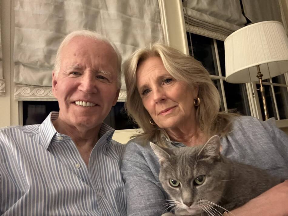 Biden comparte foto con su mujer junto a mensaje de agradecimiento por el amor y apoyo recibido. EFE