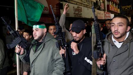 Protesta contra el asesinato del alto funcionario de Hamás Saleh al-Arouri. Foto: Reuters