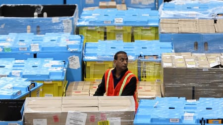 Planta de Amazon en New Jersey. Foto: Reuters.