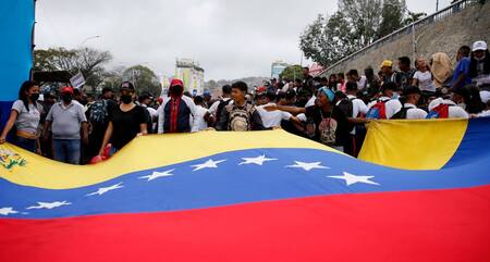 Marcha en Venezuela. Foto: Reuters