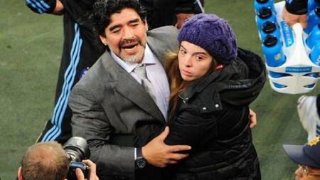 "La verdad, me da pena": Dalma Maradona fulminó a Gonzalo Valenzuela por sus declaraciones sobre Diego y los argentinos