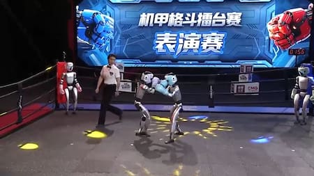 China realiza su primer campeonato de boxeo entre robots humanoides. Video: EFE / CCTV