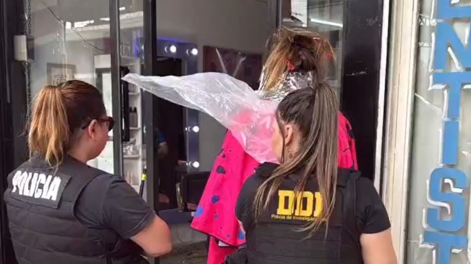 Detención en una peluquería de una mujer acusada de liderar una banda de entraderas.