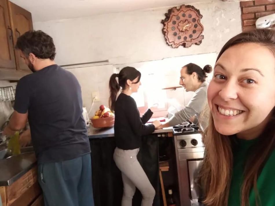 Cecilia Figlioli, vive con dos novios, Juan Pablo y Sebastián