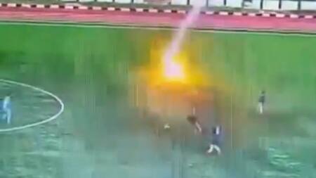 Tremendo accidente en Indonesia.