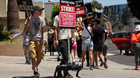 Huelga de guionistas de Hollywood. Foto: Reuters.