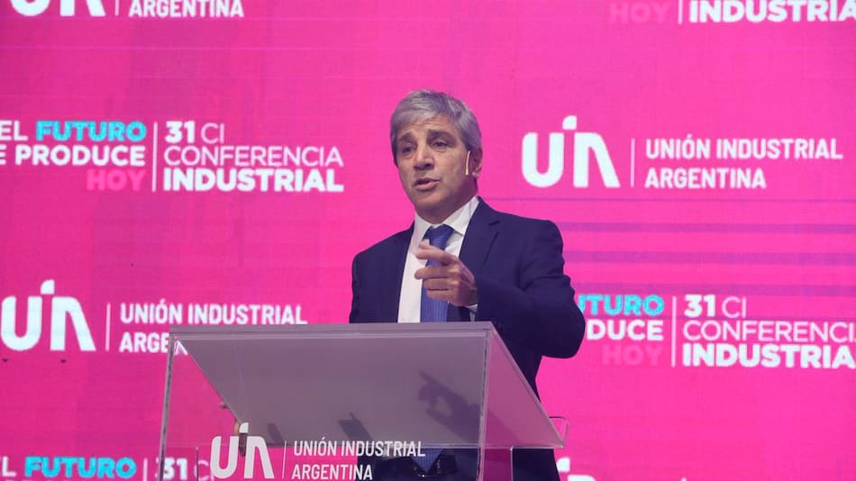 El ministro de Economía habló sobre el rumbo del país de cara al 2026.