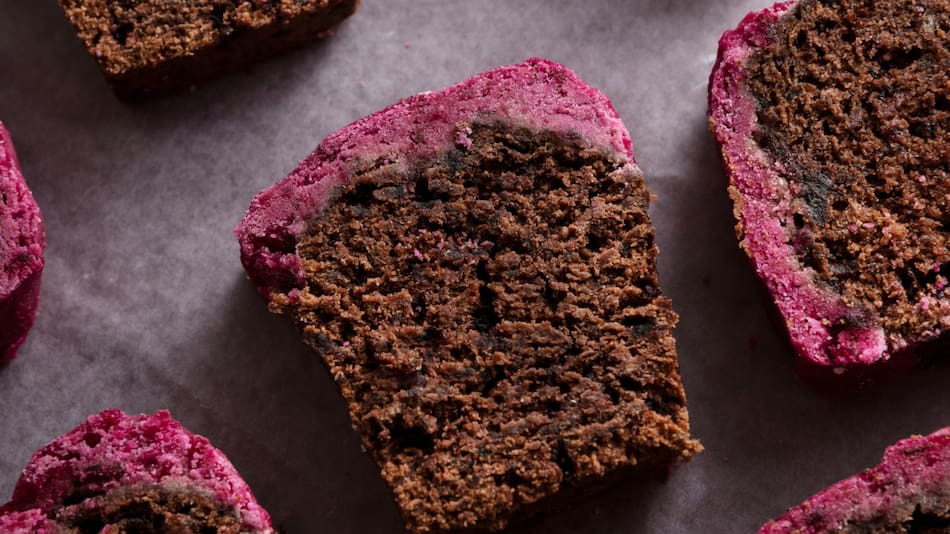 Budín otoñal al whisky con chocolate amargo, ideal para el frío. Foto: Pexels.