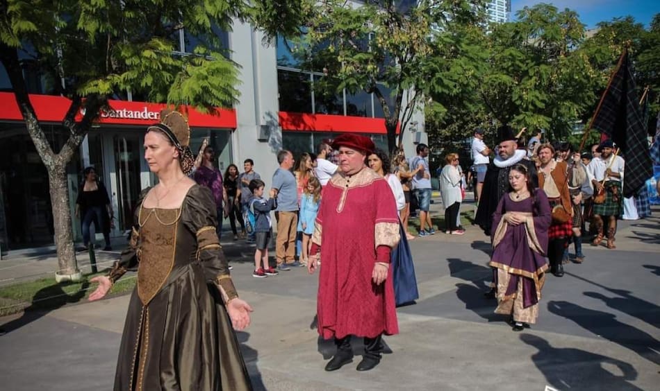 La comunidad argentino-escocesa celebrará con un desfile, como todos los años, el Tartan Day. Foto: Asociación Escocesa