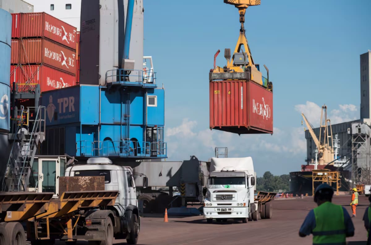 Ordenaron la detención de un financista argentino vinculado al exdirectivo de Terminal Puerto de Rosario por lavado de activos