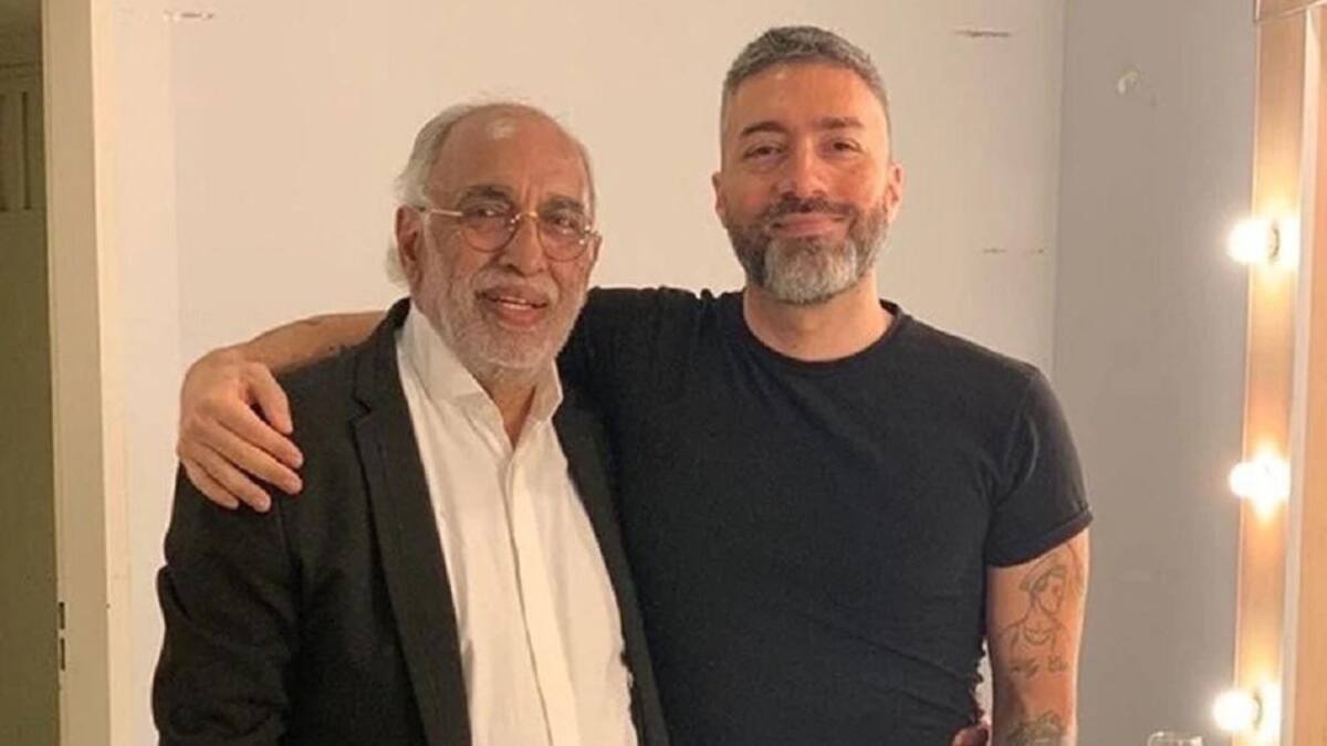 González Oro con su novio