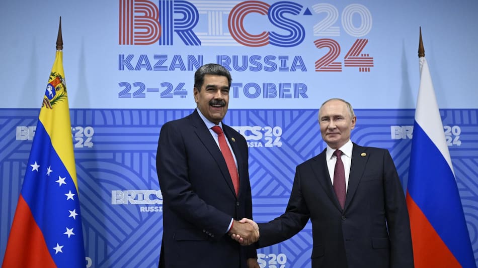 Nicolás Maduro y Vladimir Putín en la cumbre BRICS en Kazán (Rusia), el 23 de octubre de 2024.