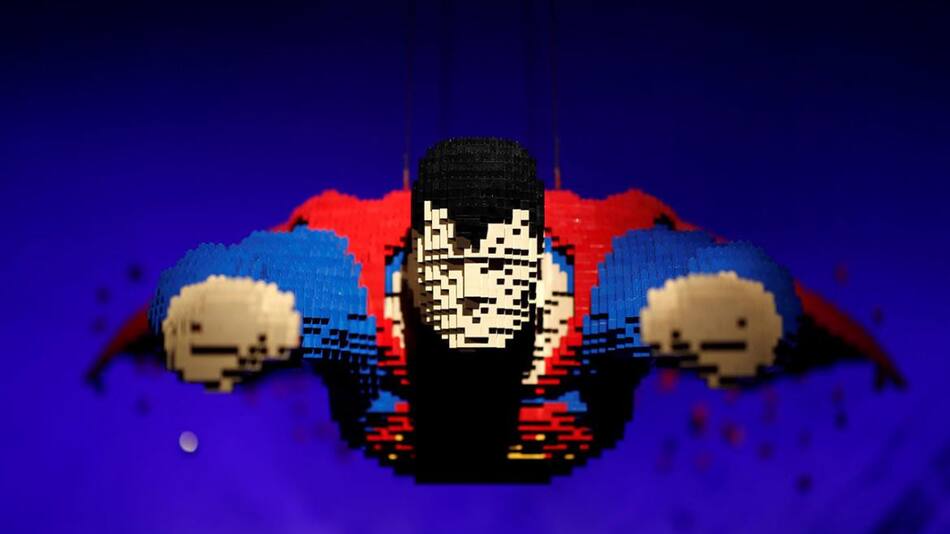 Exposición de superhéroes de Lego en París