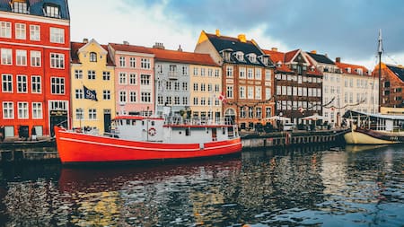 Oportunidad para emigrar con trabajo: un país de Europa ofrece busca 1.200 puestos para hispanohablantes con sueldos destacados