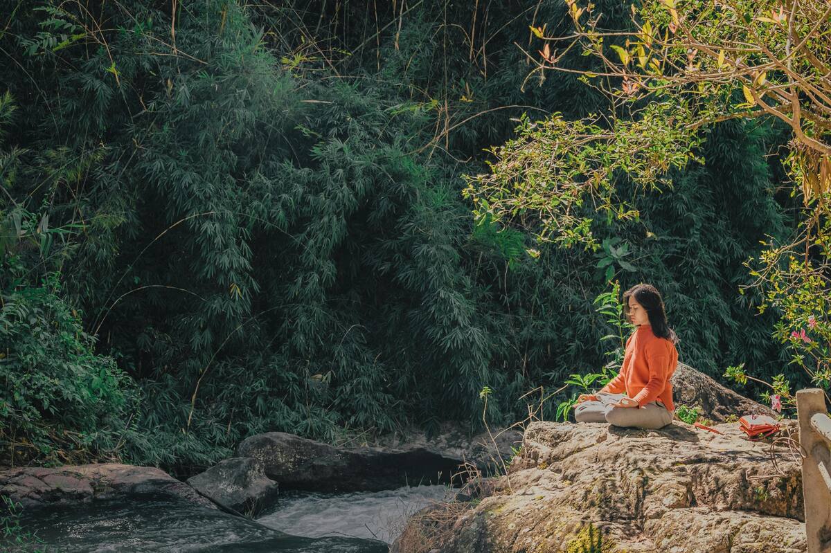 Yoga, respiración, meditación. Foto: Pexels.