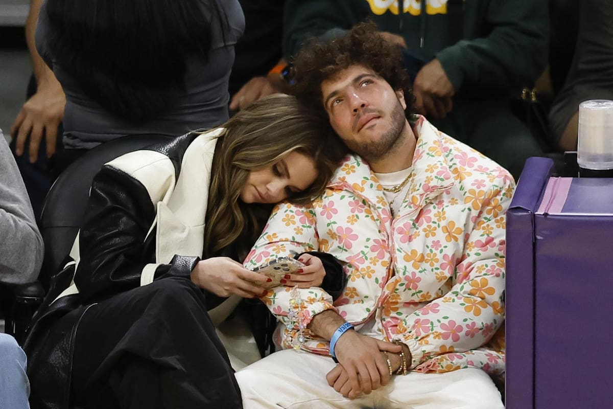 Selena Gómez y Benny Blanco. Foto: EFE.