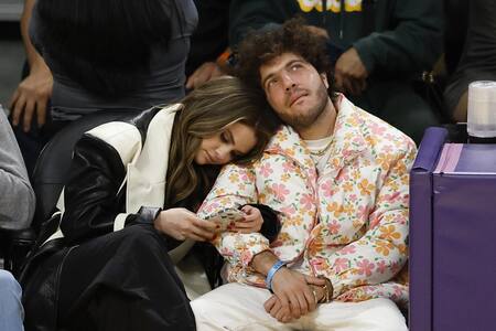 Selena Gómez y Benny Blanco. Foto: EFE.