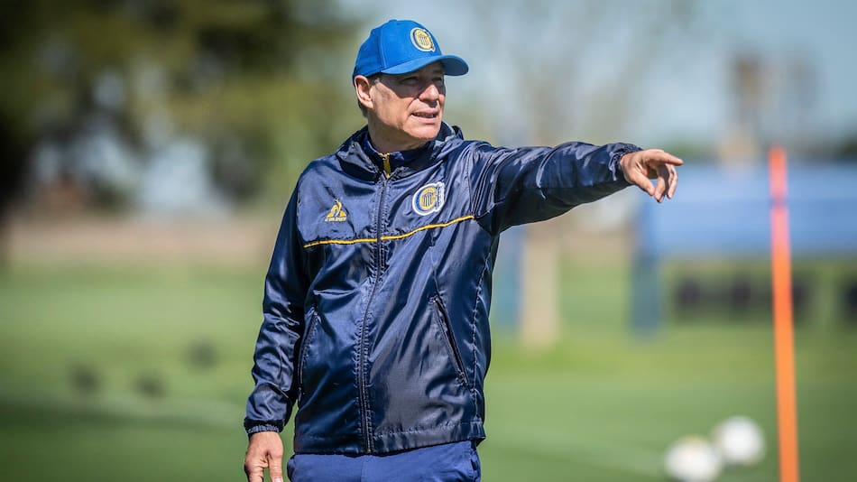 Dejó de ser entrenador de Rosario Cental.