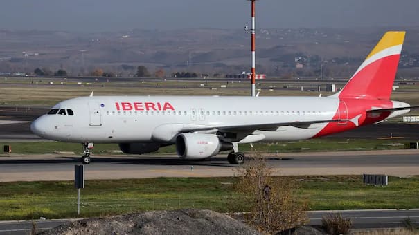 Seis aerolíneas suspendieron sus vuelos hacia Venezuela tras la advertencia de EEUU: qué está pasando