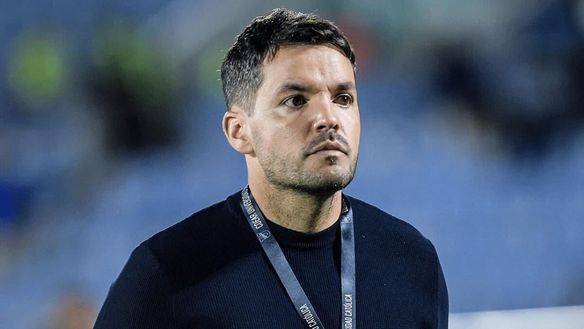 Nicolás Larcamón.