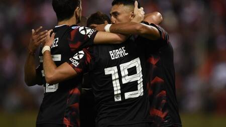 Festejo de River en Copa Argentina ante Argentino de Merlo