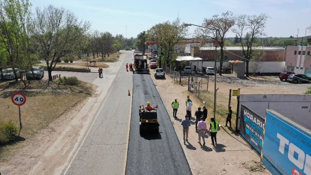 Implementación de bioasfalto en carreteras de Córdoba. Foto: Gobierno de Córdoba.
