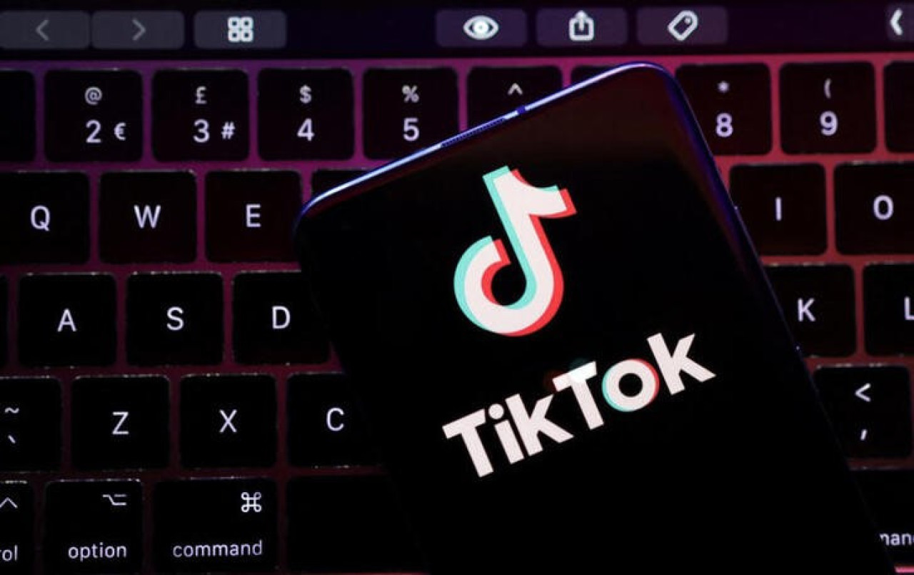 Dentro de las redes sociales que demanda se encuentra TikTok. Foto Reuters.