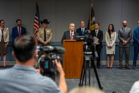 Fiscal de Utah en el marco de la investigación por el crimen de Charlie Kirk.