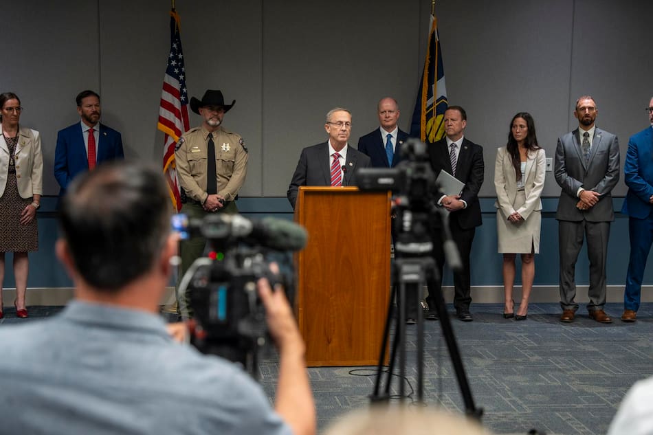 Fiscal de Utah en el marco de la investigación por el crimen de Charlie Kirk.