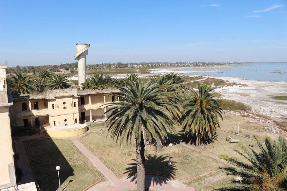 Gran Hotel Viena de Miramar de Ansenuza. Foto: Pato Daniele