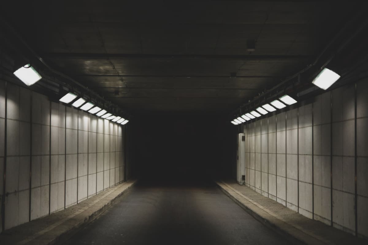 Lo que sale a la luz, lo que te importa, en realidad, y lo que destaca en tu mente al morir, es tu conducta como ser humano. Foto Unslplash.