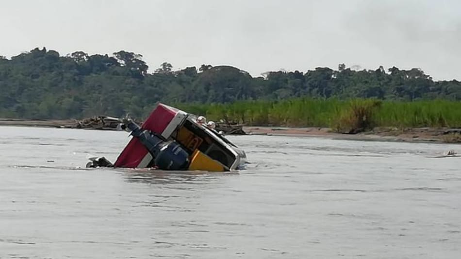 Trágico naufragio en Ecuador