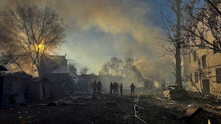 Ataque con misiles sobre Ucrania. Foto: Reuters (Vitalii Hnidyi)