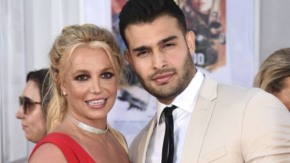 Britney Spears y Sam Asghari. Foto: NA.