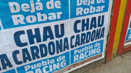 Racing Club, afiches contra Edwin Cardona, Twitter @maurogundo